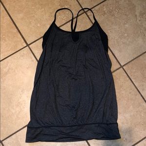 Lululemon 8 tank with a built in bra never worn